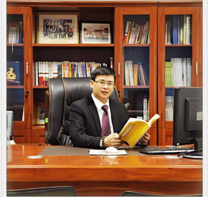 雙旗紙品董事(shì)長(cháng)曾明成(chéng) 雙旗紙品董事(shì)長(cháng)曾明成(chéng)